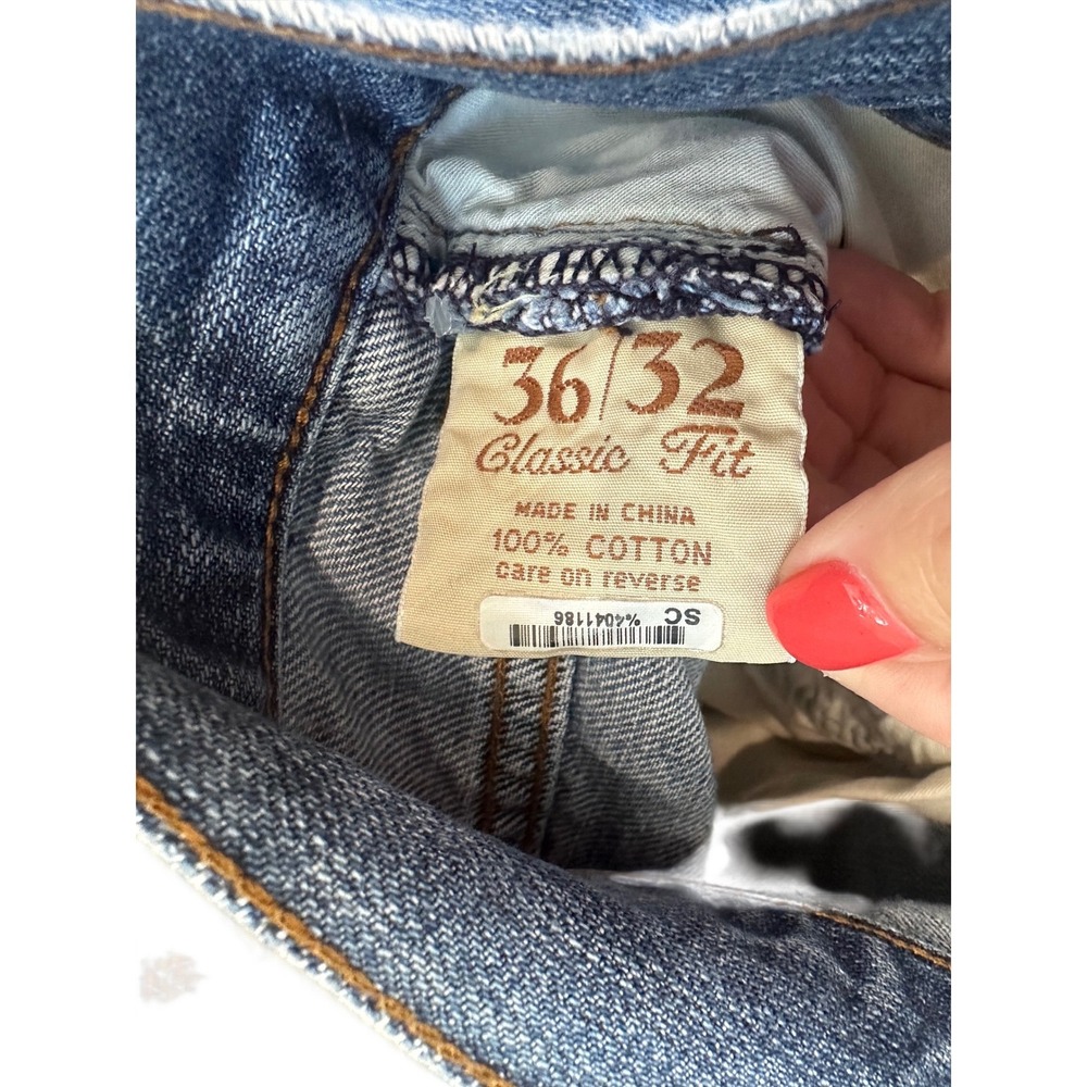 Tommy Bahama Classic Fit Mens 36x32 Medium Wash Straight Leg Blue Denim Jeans - Picture 4 of 6